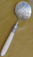 Pelle à fraise argent