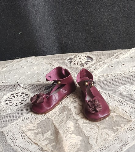 Jolies chaussures cuir poupée - jolies,