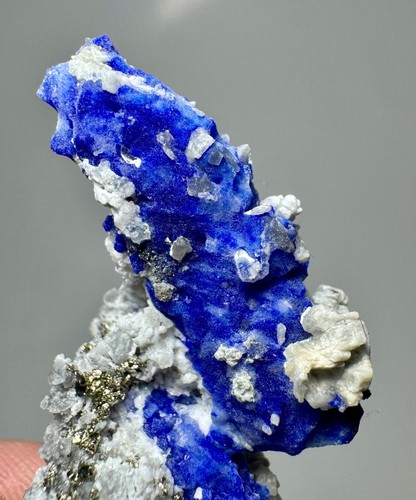 Hackmanite bleue