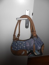 Beau sac à main , ou à épaule  style bohême , patchwork avec 2 anses , neuf