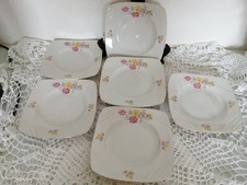 6 Anciennes Assiettes en