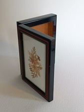 **BOITE A BIJOUX EN BOIS ET VERNIS NOIR COUVERCLE HERBIER 1970