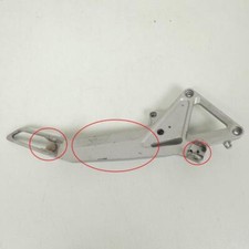 Platine repose pied droit pour