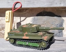 Véhicule Miniature Militaire Tank Char Tigre I T-801 Filoguidé Vintage C-7