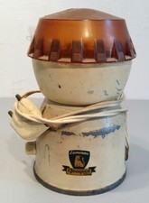 Moulin à café "Lionceau" de marque Peugeot Frères. Années 1950-60. Vintage.