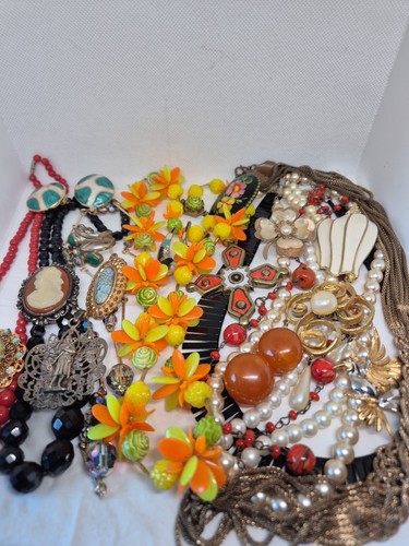 Beau gros lot bijoux - de,