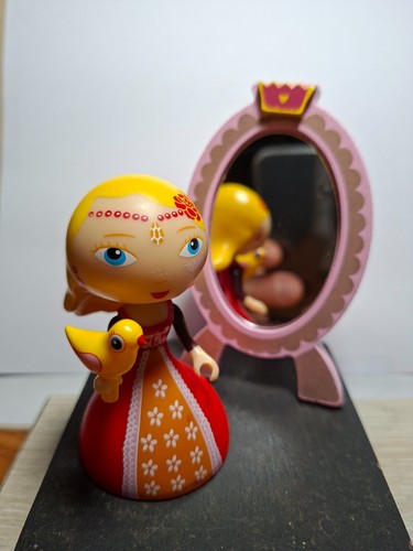 Figurine nina mirror - figurine, et