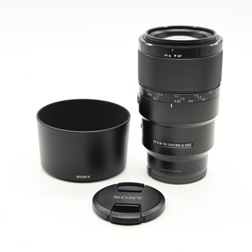 Sony 90mm macro - f2.8, g