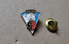 pin's armée / insigne 34 RG Régiment Génie (base dorée non signée)