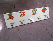 Porte-Torchons Vintage Mural en Céramique  décor Végétaux  5 crochets