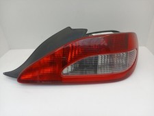 Feu arriere principal droit