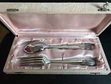 COUVERTS EN METAL ARGENTE