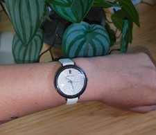 montre femme analogique Quartz