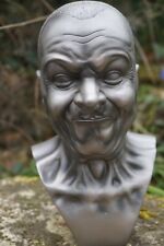 ME02    FIGURINE STATUETTE