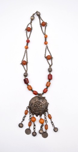 Ancien collier ethnique métal