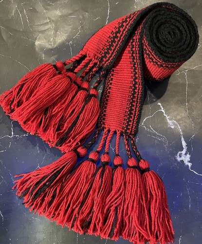 Ceinture tissée rouge