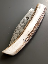 ANCIEN COUTEAU PIEMONTAIS, manche BOIS DE CERF.