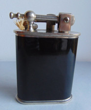 Ancien gros briquet de table