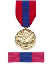 LOT MEDAILLE ET DIXMUDE DE LA