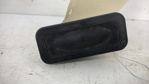 Bouton coffre renault - bouton,
