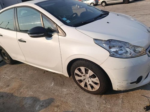 Plage arriere peugeot 208 - arriere,