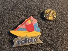 Pin's Volvic Canoë Kayak