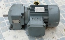 Nord SK 80S/4 moteur triphasé 0,55 kW avec réducteur SK 320-80 S/4 i 12.98