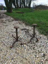 2 chenets en fer forgé 