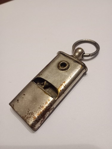 Sifflet ancien identifier - sifflet,