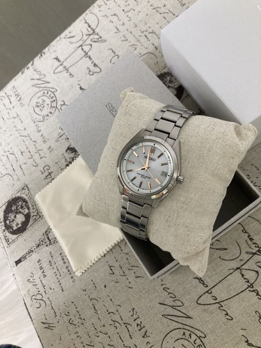 Montre bracelet solaire - montre-bracelet,