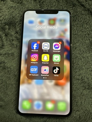 Iphone pro max - 11,