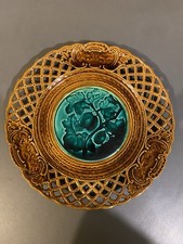 Ancienne assiette ajourée faïence Rubelles émaux ombrants barbotine fruits