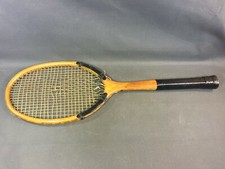 Ancienne raquette de tennis