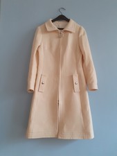 MANTEAU VINTAGE 34/36 COURRÈGES ?