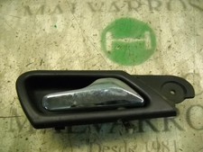 POIGNEE INTERIEURE AVANT