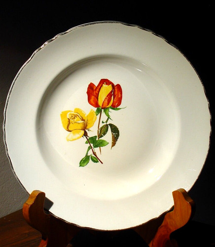Assiettes décor roses - assiettes, jaune