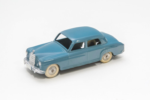 Invicta mercedes 220 dinky - invicta,