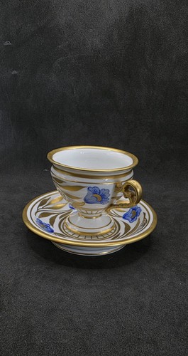 élégante tasse sa - tasse, et
