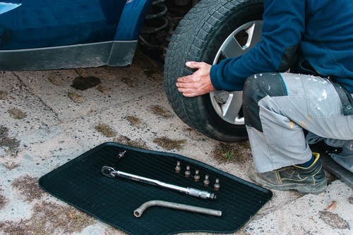 Tapis avant caoutchouc bac