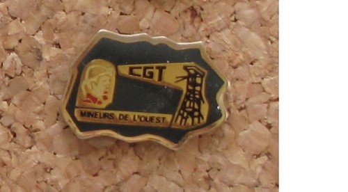 Pin mines charbon cgt - pin's,