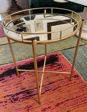 Petite table d’appoint Dorée 