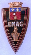 Insigne badge emag 1945 - emag, ecole