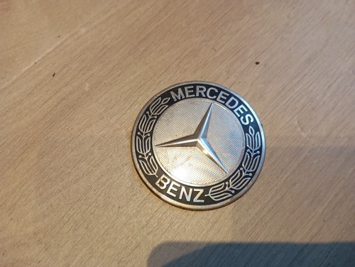 Mercedes ancien cache - mercedes,