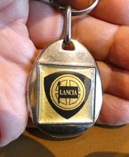 Ancien porte cle Automobiles LANCIA Garage Concessionnaire