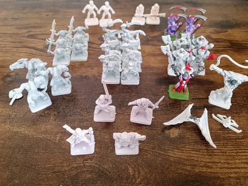 Heroquest x35 miniatures full - miniatures,