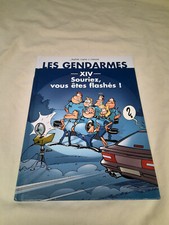 BD LES GENDARMES SOURIEZ VOUS