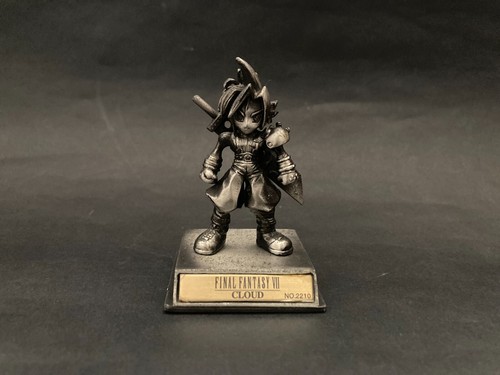 Rare figurine chromée final - rare,