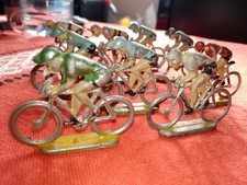 JOUETS ANCIENS 9 CYCLISTES ALUMINIUM " TOUR DE FRANCE " 