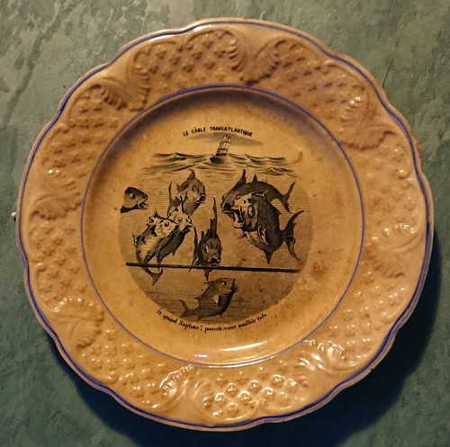Assiette parlante porcelaine - assiette,
