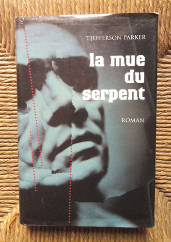 Livre roman policier thriller